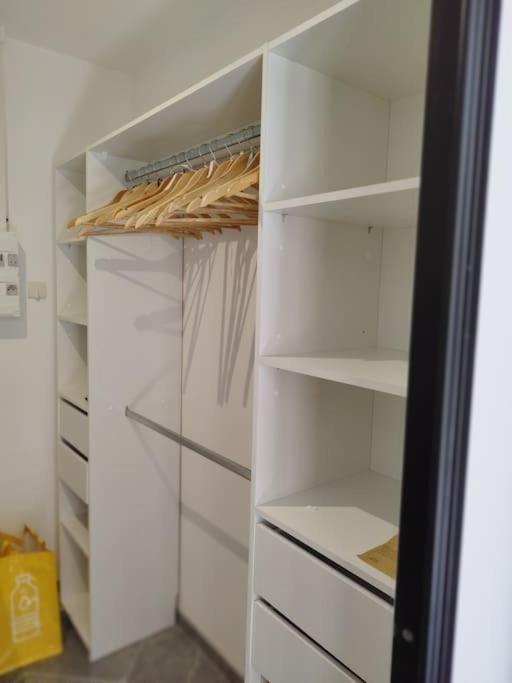 Appartement Proche Aeroport & Indret Бугуне Екстериор снимка
