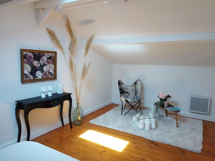 Appartement Proche Aeroport & Indret Бугуне Екстериор снимка