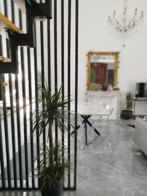 Appartement Proche Aeroport & Indret Бугуне Екстериор снимка